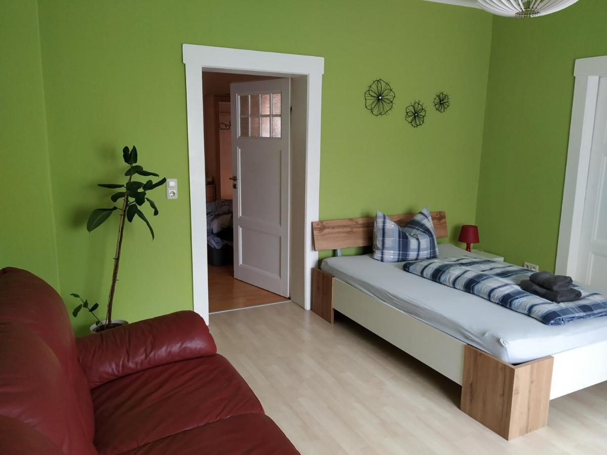 Ferienwohnung Familie Bulst 萨勒河畔瑙姆堡 外观 照片